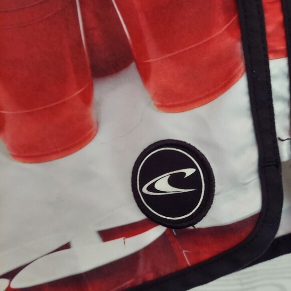 Oneill Board Shorts Beer Pong USA Mens 28 Swim Surf Red Solo Cup - Picture 3 of 9